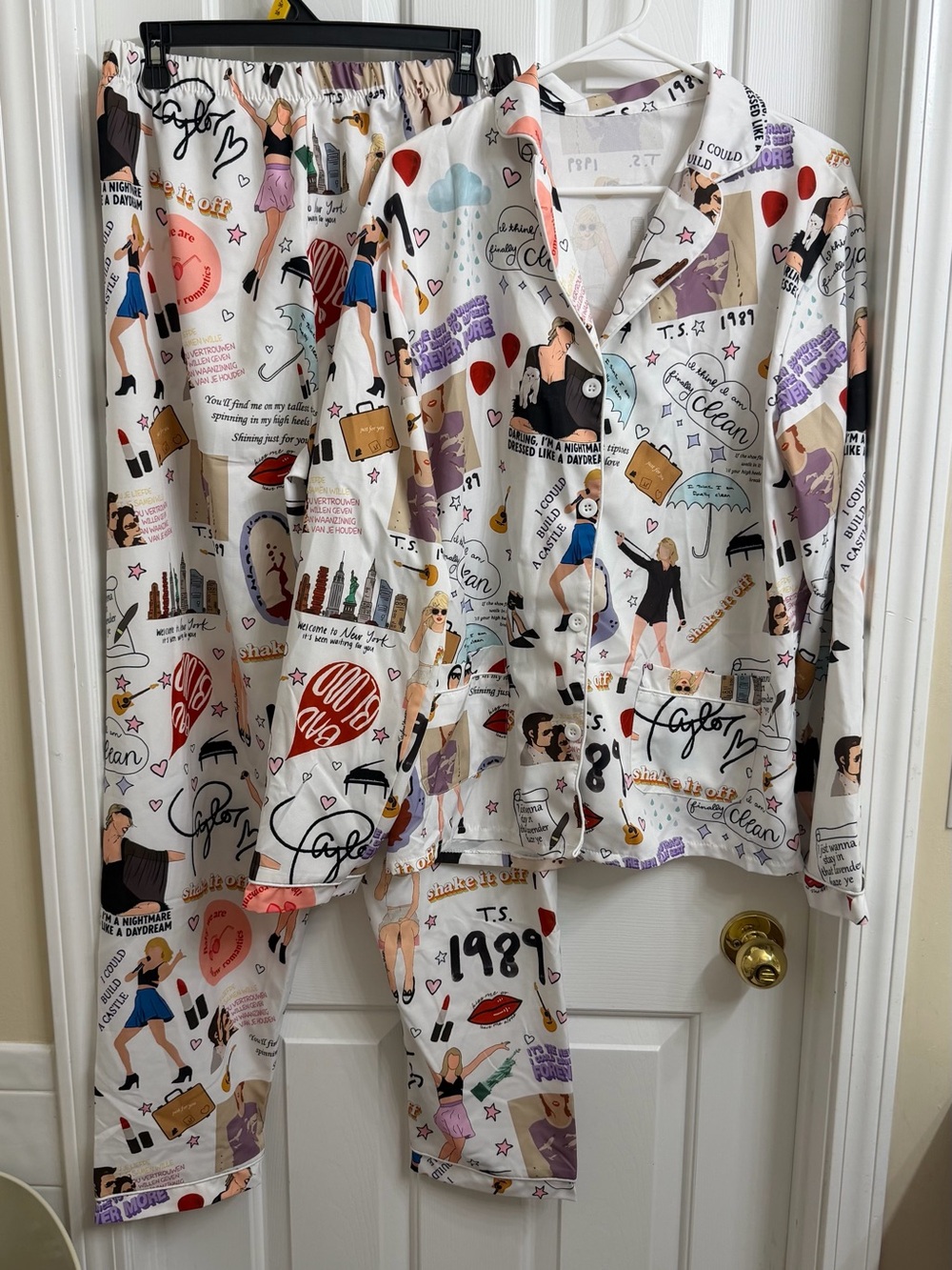 Taylor Swift Themed Pajama Set - 2XL